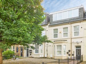 Photo 6- click for photo gallery